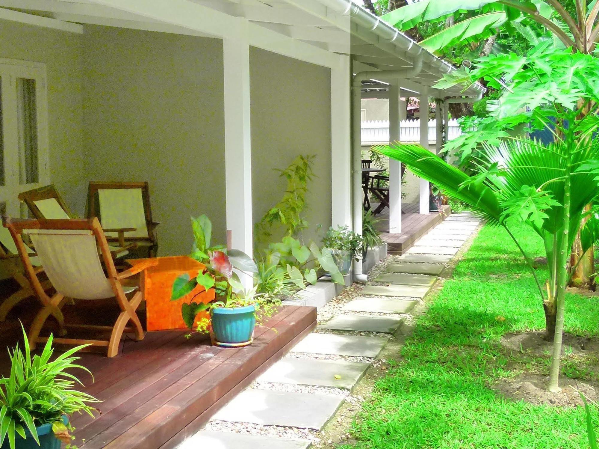 Praslinoise * Grand Anse (Praslin)